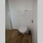 Dans Maison Neuve *