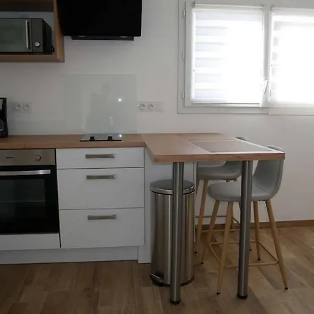 Dans Maison Neuve * La Roche-sur-Yon