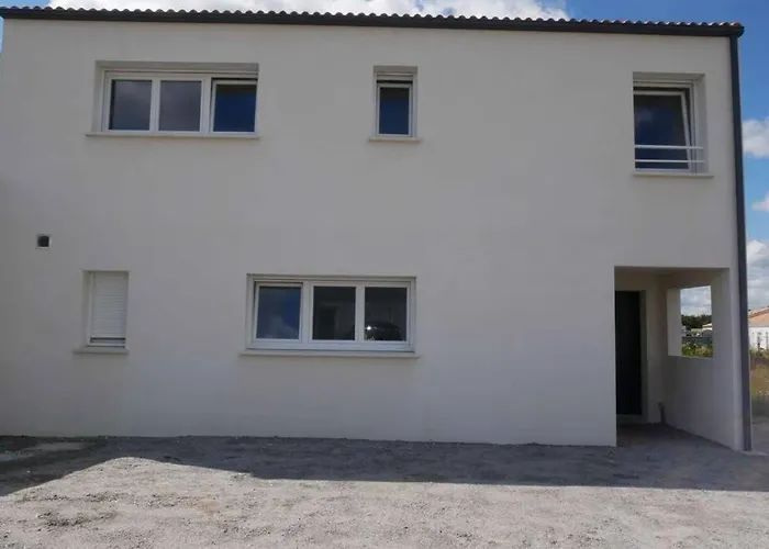 Dans Maison Neuve Apartmán