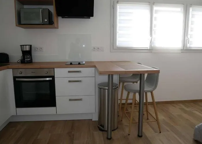 Dans Maison Neuve * La Roche-sur-Yon