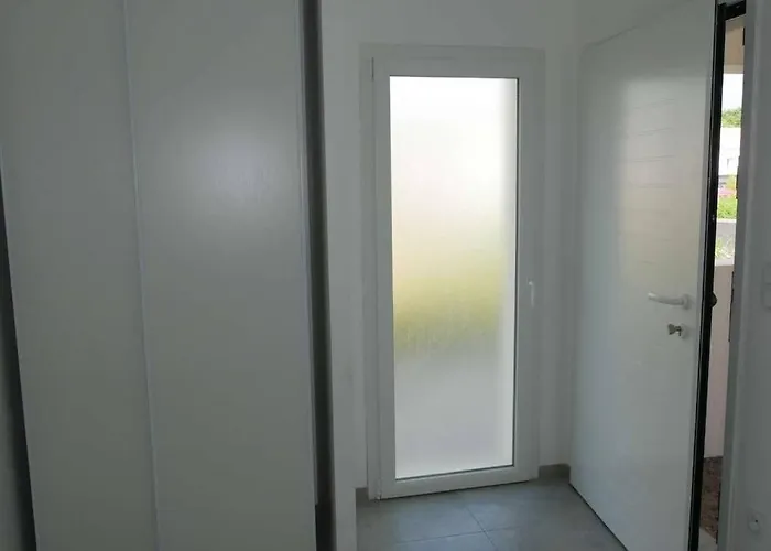 Dans Maison Neuve Apartmán