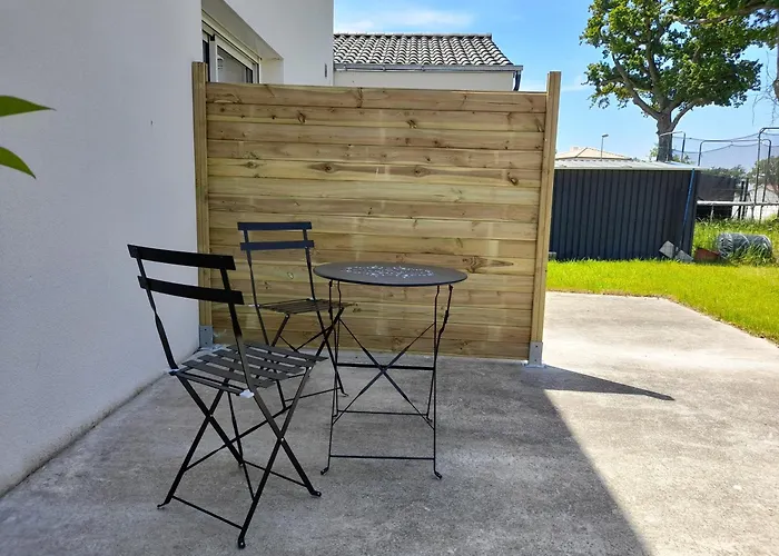 Dans Maison Neuve Apartmán